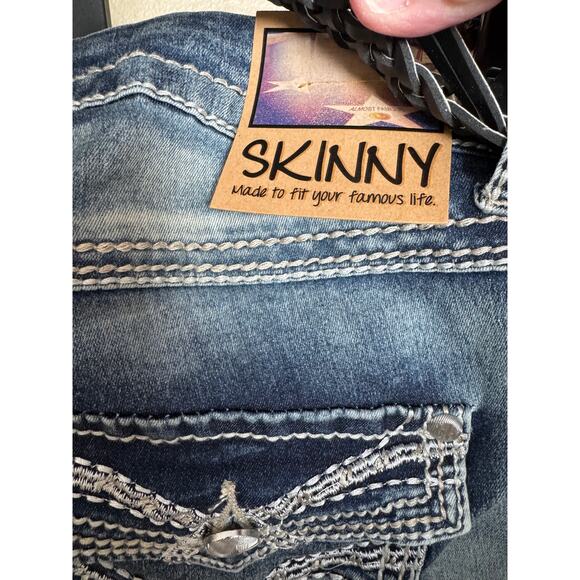 NEW - Almost Famous Embellished Skinny Jeans w/ Belt VARIOUS PLUS SIZES 14 - 24 - Picture 7 of 9